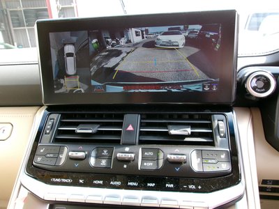 2023 Toyota LAND CRUISER 300 — миниатюра 23
