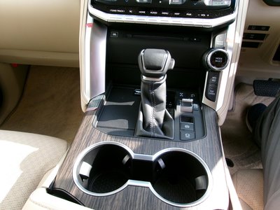 2023 Toyota LAND CRUISER 300 — миниатюра 20