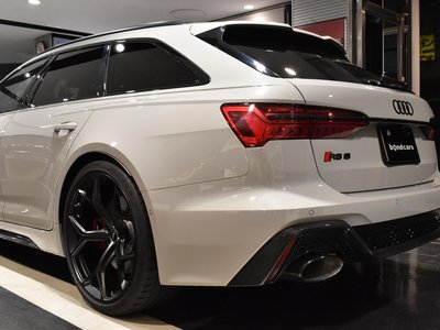 AUDI RS6 AVANT - 10