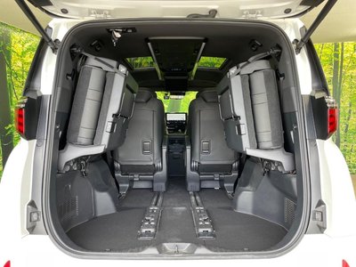 2024 Toyota ALPHARD — миниатюра 11
