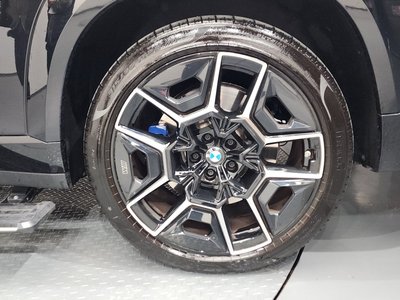 صورة 8 لـ 2025 BMW XM
