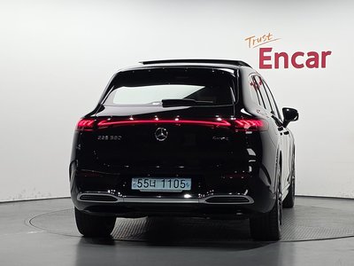 MERCEDES-BENZ EQS - 3