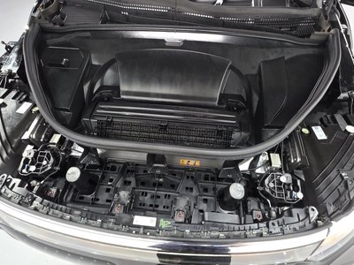 MERCEDES-BENZ EQS - 7