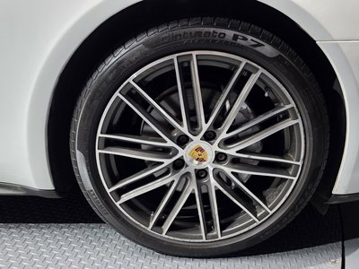 PORSCHE PANAMERA - 8