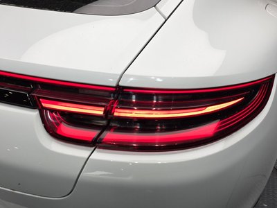 PORSCHE PANAMERA - 10