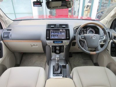 TOYOTA LAND CRUISER PRADO - 2