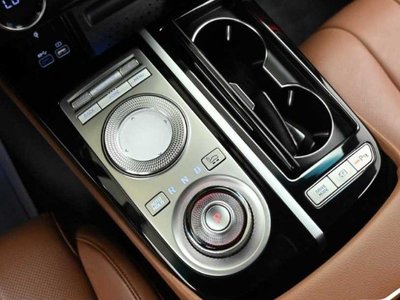 GENESIS G80 (RG3) - 9