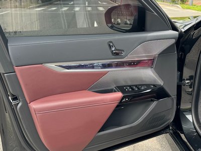 2025 BMW 7 SERIES thumbnail 15
