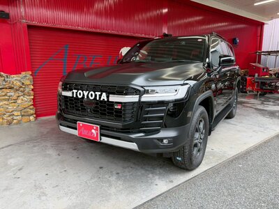 TOYOTA LAND CRUISER 300 - 2