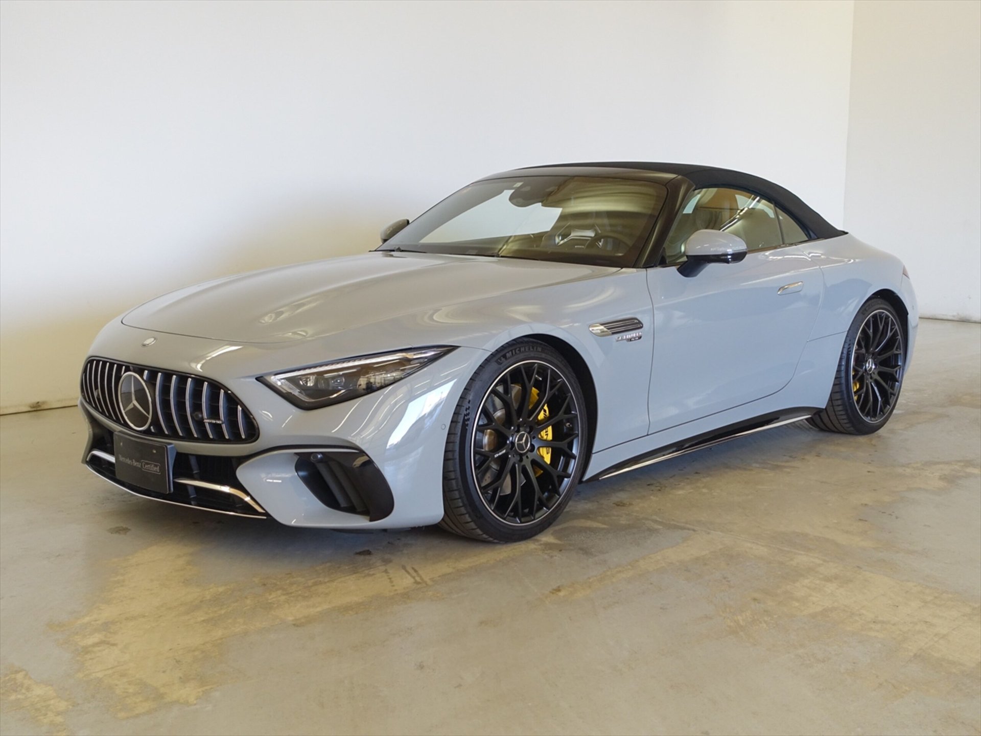 MERCEDES-BENZ SL AMG - View 1