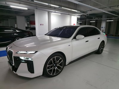 2024 BMW 7 SERIES photo 7