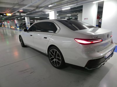 2024 BMW 7 SERIES photo 6