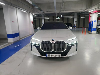 2024 BMW 7 SERIES photo 1