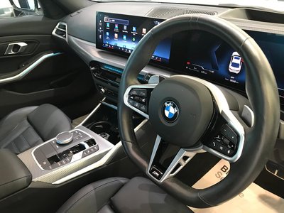 صورة مصغرة 15 لـ 2025 BMW 3 SERIES