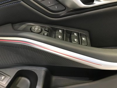 صورة مصغرة 57 لـ 2025 BMW 3 SERIES