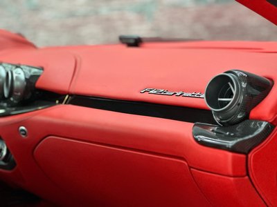 صورة 24 لـ 2016 Ferrari F12 BERLINETTA