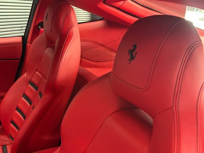 صورة 29 لـ 2016 Ferrari F12 BERLINETTA