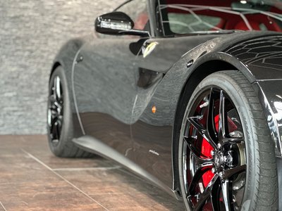 صورة 37 لـ 2016 Ferrari F12 BERLINETTA