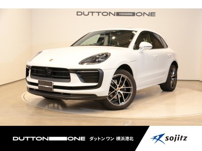 PORSCHE MACAN - 1