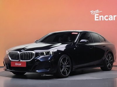 2023 BMW 5 SERIES 照片 1