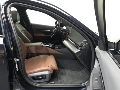 2023 BMW 5 SERIES 缩略图 17