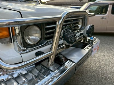 TOYOTA LAND CRUISER 70 - 4