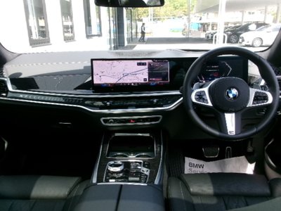 صورة مصغرة 34 لـ 2025 BMW X7