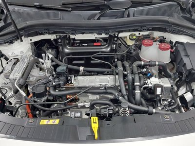 MERCEDES-BENZ EQA - 7