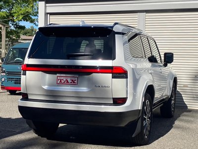 صورة 2 لـ 2025 Lexus GX