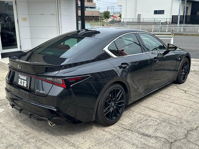 LEXUS IS - 9