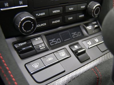 2025 Porsche 718 SPYDER 缩略图 24