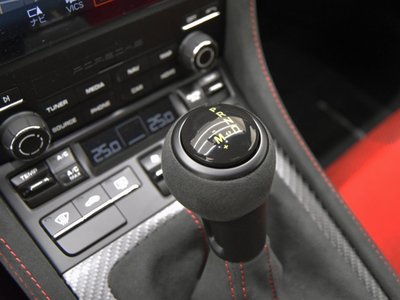 2025 Porsche 718 SPYDER 缩略图 15