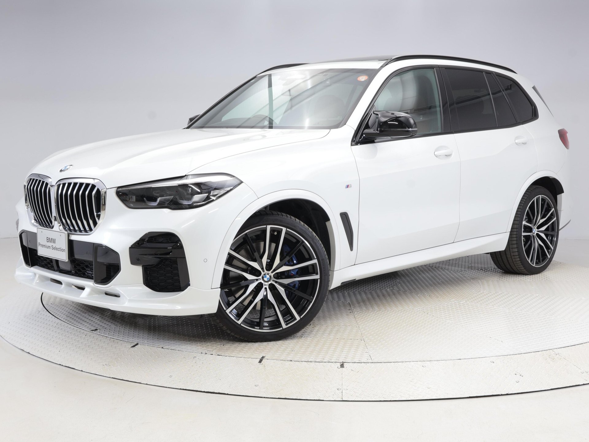 BMW X5 - View 1