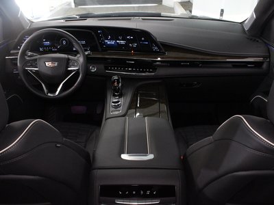 2024 Cadillac ESCALADE — миниатюра 17