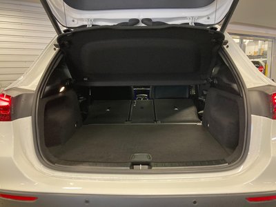 MERCEDES-BENZ GLA - 10