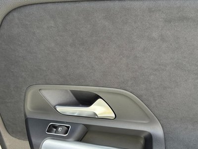 2025 Mercedes-BENZ GLA 缩略图 17