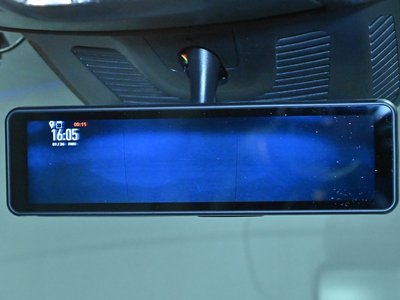 MERCEDES-BENZ GLB - 4