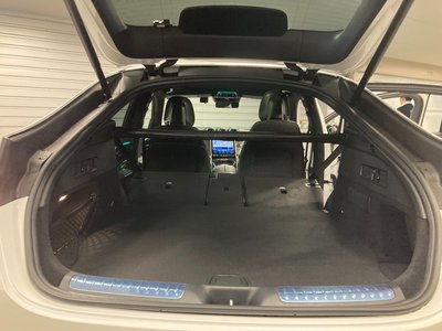 2025 Mercedes-BENZ GLC AMG — миниатюра 11