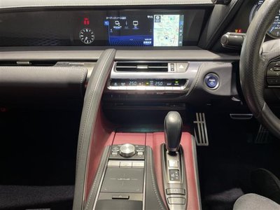 2017 Lexus LC photo 9