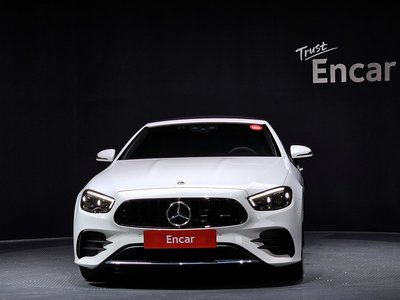 MERCEDES-BENZ E-CLASS - 2