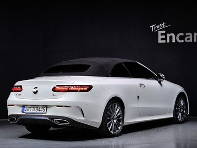 MERCEDES-BENZ E-CLASS - 4