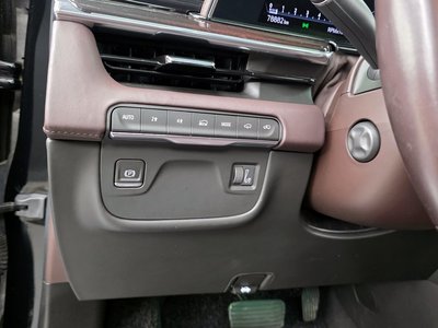 2021 Cadillac ESCALADE 5TH GENERATION — миниатюра 27