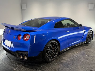 NISSAN GT-R - 10