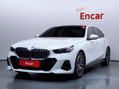 BMW 5 SERIES - 1