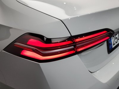 BMW 5 SERIES - 10