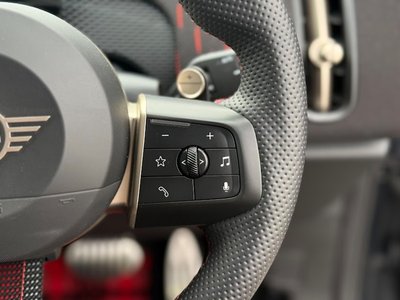 2024 MINI COOPER COUNTRYMAN — миниатюра 24