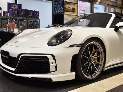 PORSCHE 911 - 6