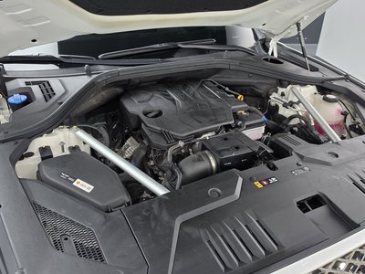 صورة 7 لـ 2023 Genesis GV70