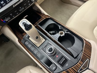 2020 Maserati LEVANTE — миниатюра 15