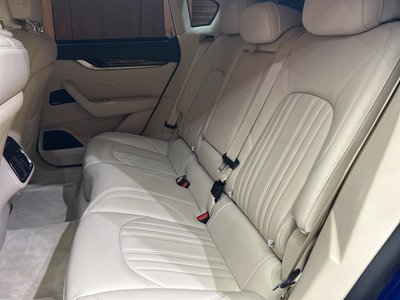 2020 Maserati LEVANTE photo 9